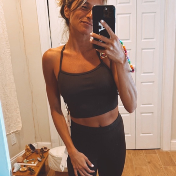 Alosoft Ribbed Crop Calm Tank - Picture 3 of 6